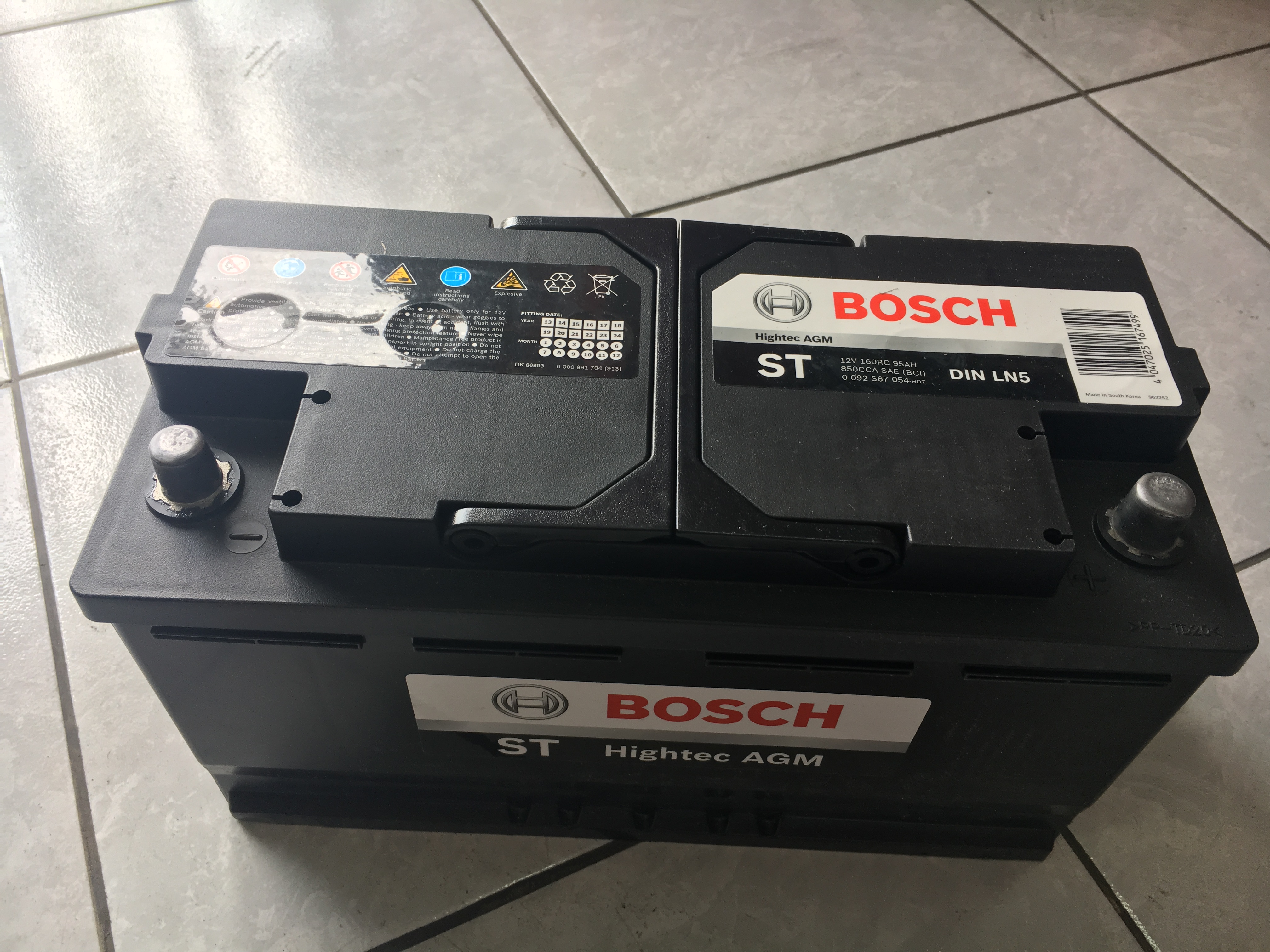 Batería para Carros Bosch DIN LN5 HIGHTEC AGM